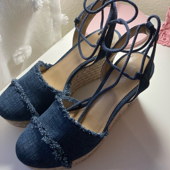 Michael Kors wedges NEW - Picture 4 of 10